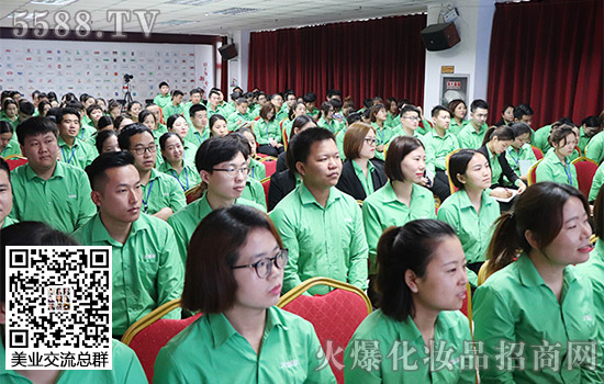 火爆網(wǎng)職場(chǎng)商務(wù)禮儀培訓(xùn) 火爆網(wǎng)職場(chǎng)商務(wù)禮儀培訓(xùn)