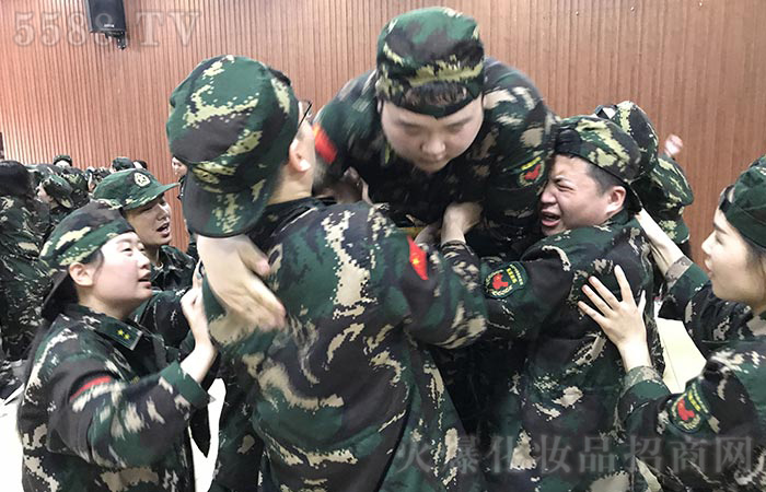 ����̎̎���n�ã��۲��옷����