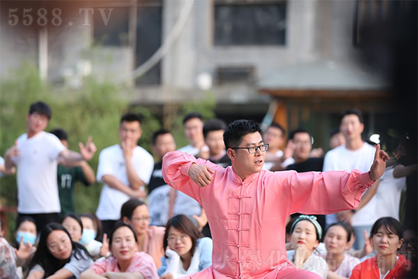 ���мtɫ�������W(xu��)��(x��)��(gu��)�W(xu��)��(j��ng)�䣬�𱬾W(w��ng)2021�Ͼ�ɽ֮����